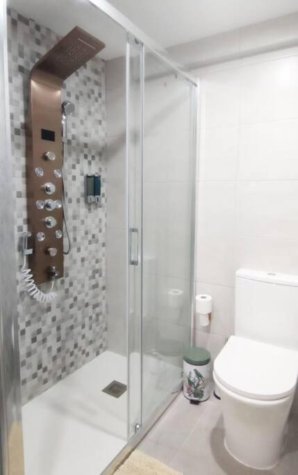 - Lujo - Parking, Maquina Arcade, Wifi Y Netflix Apartman Oviedo Kültér fotó